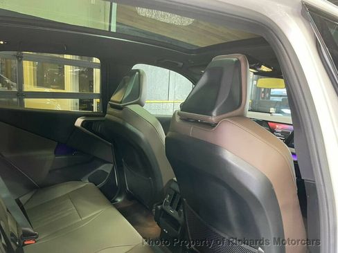 Used 2025 BMW X3 xDrive30i AWD/4WD image 22