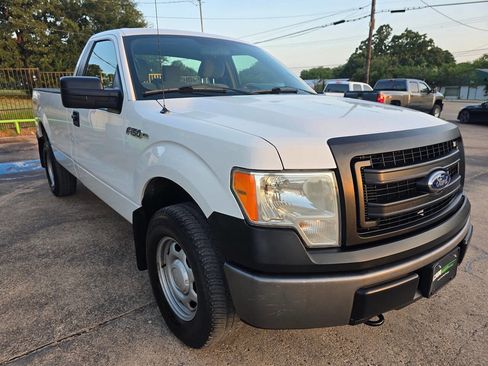 Used 2013 Ford F150 XL w/ Trailer Tow Pkg image 3