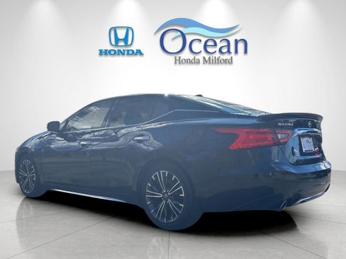 Used 2017 Nissan Maxima Platinum image 5