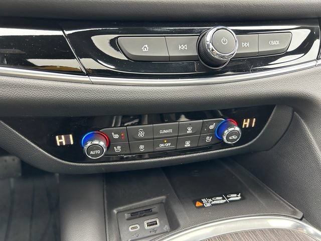 Used 2022 Buick Enclave Avenir w/ Avenir Technology Package AWD/4WD image 65