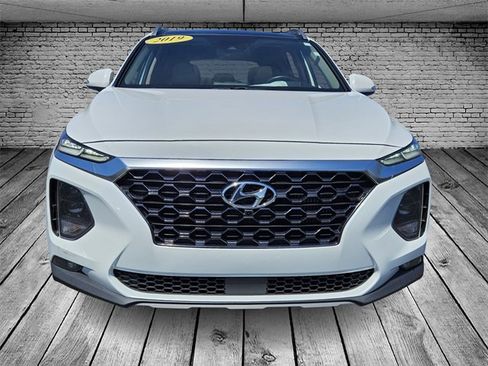 Used 2019 Hyundai Santa Fe SEL w/ Cargo Package image 2