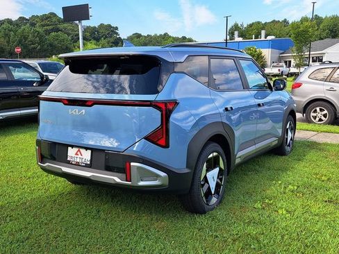 New 2027 Kia Seltos EX FWD image 4