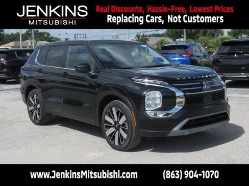 New 2025 Mitsubishi Outlander SE FWD image 1