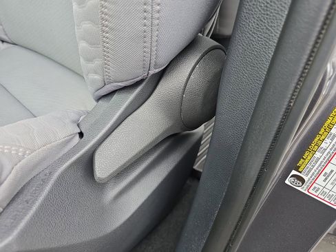 Used 2022 Toyota Tundra SR5 image 27