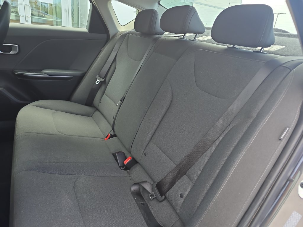Used 2025 Kia K4 FWD image 19