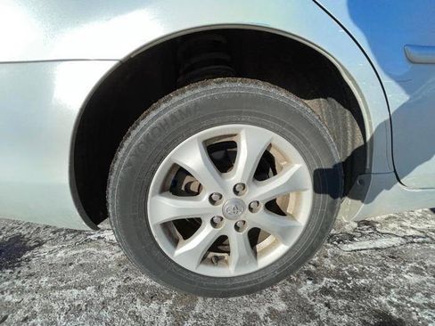 Used 2011 Toyota Camry Base 4dr Sedan 6A image 15