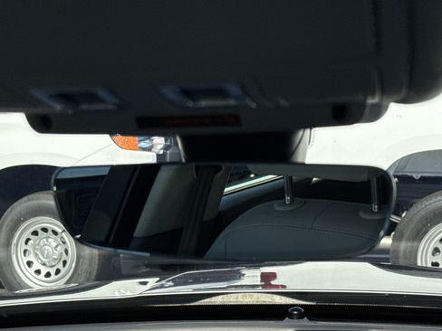 Used 2020 Jaguar XF Prestige image 27