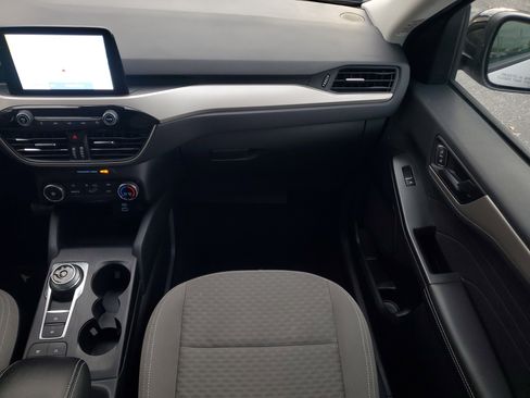 Used 2022 Ford Escape SE w/ SE Sport Appearance Package image 20