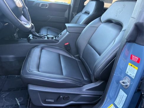 New 2025 Ford Bronco Outer Banks image 4