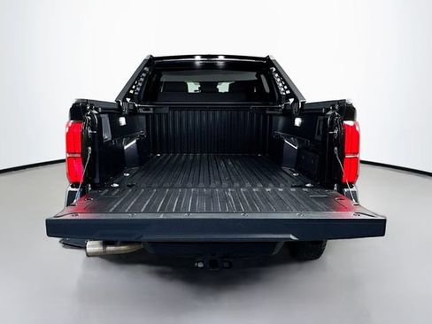 Used 2025 Toyota Tacoma TRD Off-Road AWD/4WD image 27