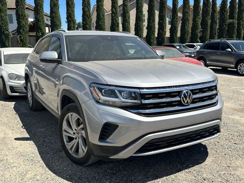Used 2020 Volkswagen Atlas Cross Sport SEL AWD/4WD image 2