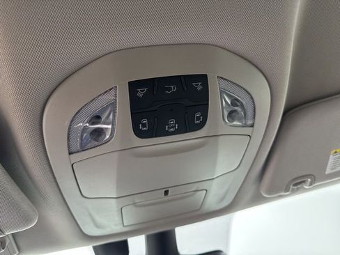 Used 2021 Chrysler Pacifica Touring-L w/ Uconnect Theater Family Group image 48