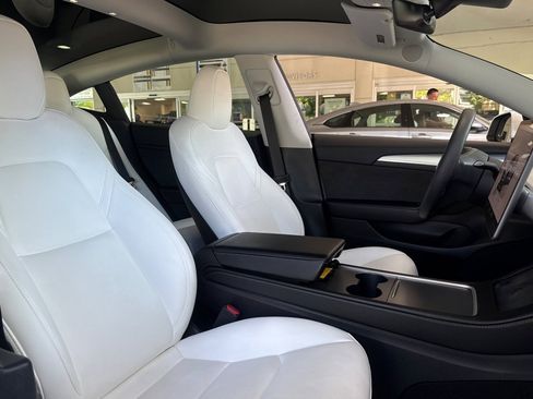 Used 2023 Tesla Model 3 Performance AWD/4WD image 31