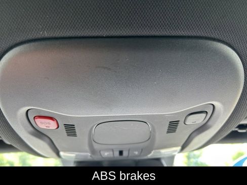 Certified 2022 Jeep Renegade Altitude image 28