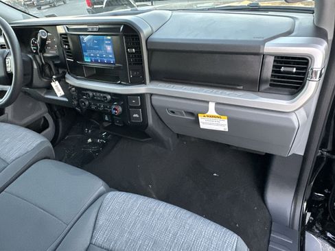 New 2026 Ford F450 XLT w/ 360-Degree Camera Package image 37