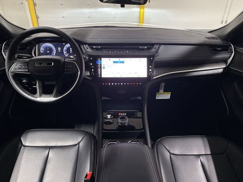 New 2026 Jeep Grand Cherokee Limited AWD/4WD image 10