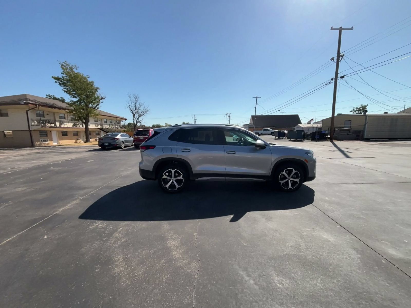 Used 2026 Volkswagen Tiguan SE AWD/4WD image 15