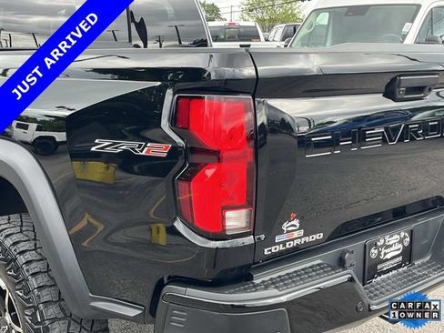 Used 2024 Chevrolet Colorado ZR2 w/ ZR2 Convenience Package III AWD/4WD image 10