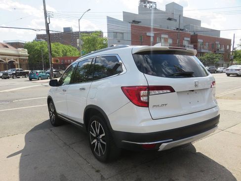 Used 2020 Honda Pilot Touring image 5