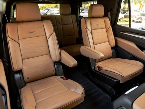 Used 2025 Cadillac Escalade Premium Luxury w/ Touring Package AWD/4WD image 39