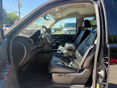 Used 2013 GMC Sierra 1500 SLT w/ Suspension Package, Off-Road AWD/4WD image 19