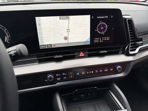 New 2025 Kia Sportage SX Prestige AWD/4WD image 13