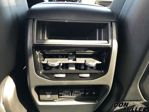 New 2025 Jeep Grand Cherokee Limited w/ Black Appearance Package image 28