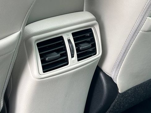 Used 2022 Nissan Rogue Sport SL w/ Premium Package FWD image 37