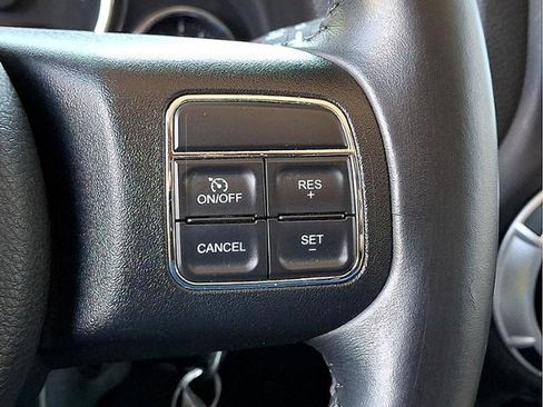Used 2015 Jeep Wrangler Unlimited Sahara w/ Connectivity Group AWD/4WD image 19