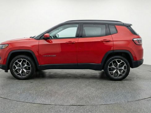 Used 2025 Jeep Compass Limited AWD/4WD image 5