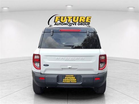 New 2025 Ford Bronco Sport Outer Banks image 4