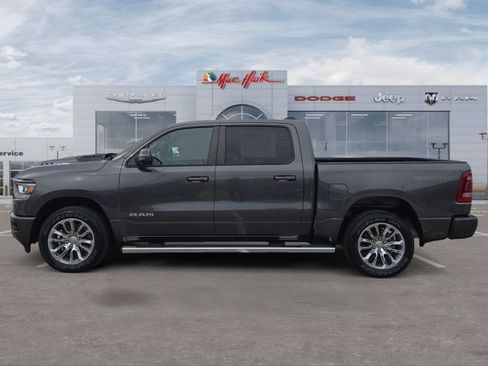 Used 2023 RAM 1500 Laramie AWD/4WD image 2