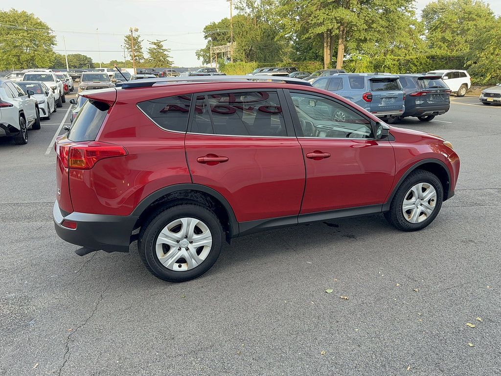Used 2014 Toyota RAV4 LE AWD/4WD image 6