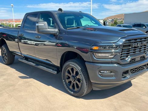 New 2026 RAM 2500 Tradesman AWD/4WD image 7