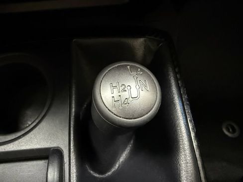 Used 2019 Toyota 4Runner TRD Off-Road AWD/4WD image 18
