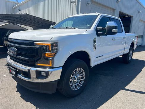 Used 2022 Ford F350 Lariat w/ Lariat Ultimate Package AWD/4WD image 2