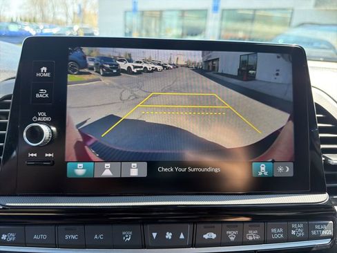 Used 2025 Honda Odyssey Sport-L image 33