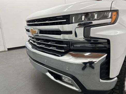 Used 2021 Chevrolet Silverado 1500 LTZ w/ LTZ Convenience Package II AWD/4WD image 26