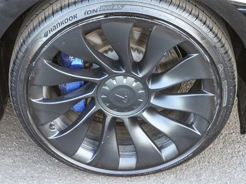 Used 2023 Tesla Model 3 Performance image 14