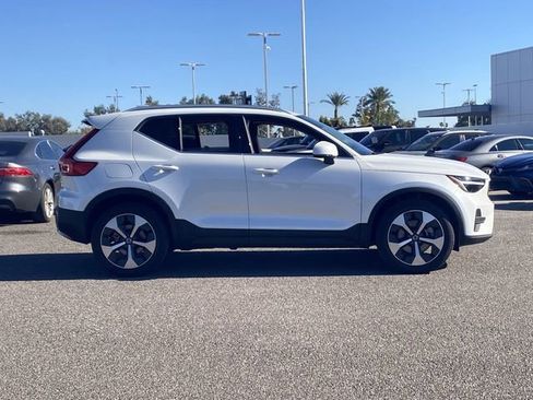 Certified 2025 Volvo XC40 B5 Core w/ Protection Package Premier AWD/4WD image 6