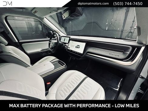 Used 2024 Rivian R1S Adventure Dual AWD/4WD image 18