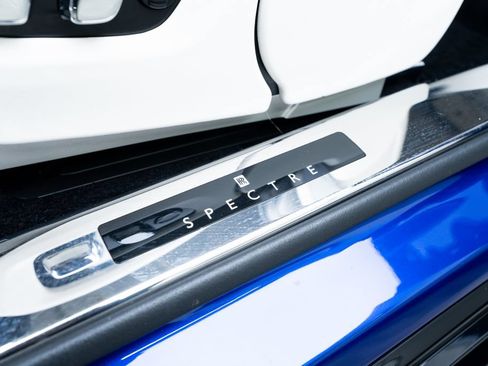 Used 2024 Rolls-Royce Spectre w/ Spectre Launch Package AWD/4WD image 32