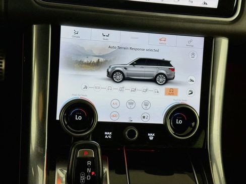 Certified 2019 Land Rover Range Rover Sport Supercharged AWD/4WD image 17