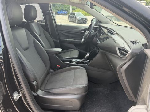 Used 2021 Buick Encore GX Select w/ Sport Touring Package FWD image 11