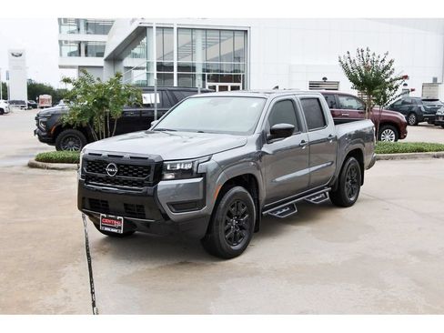 Used 2026 Nissan Frontier SV w/ SV Convenience Package RWD image 2