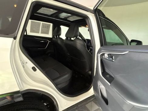 Used 2021 Toyota RAV4 XSE AWD/4WD image 34