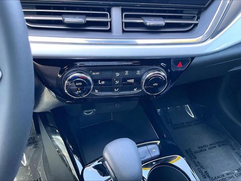 Certified 2026 Chevrolet Trax LT w/ LT Convenience Package FWD image 31