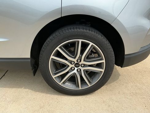 Used 2024 Ford Edge Titanium AWD/4WD image 6