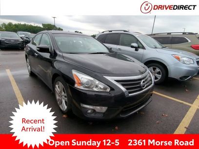 Used 2013 Nissan Altima 3.5 SL w/ Technology Pkg