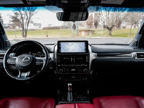 Used 2022 Lexus GX 460 Luxury image 11